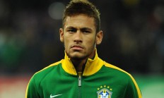 浓眉哥连续七场比赛得分超过绝杀，热火挑战极限！