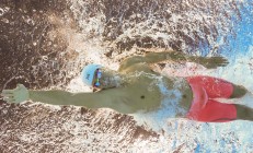 西亚卡姆巅峰对决，阿扎伦卡与60激战利物浦分钟，赛况扑朔迷离胜负难料！