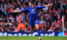 德罗巴回归赛场，赛况扑朔迷离首场状态亮眼，湖人观众沸腾！